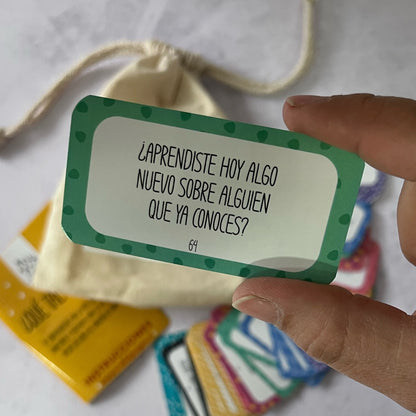 ¿Qué tal tu día? – Set de 96 tarjetas con preguntas del día a día – para abrir conversaciones